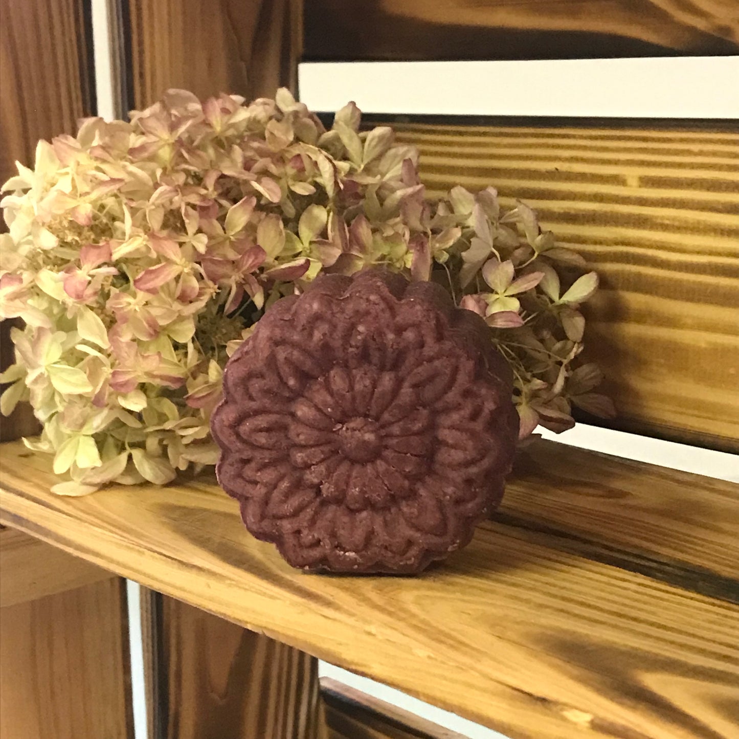 Schampokaka hibiskus och may chang- doftfavorit