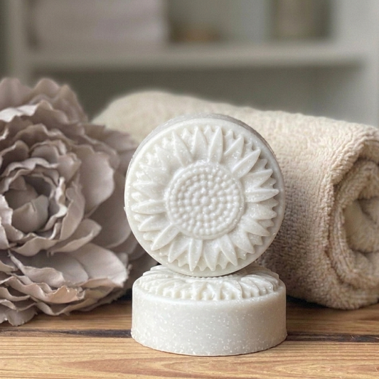 Salttvål. Fast tvål med grön lera och rosmarin